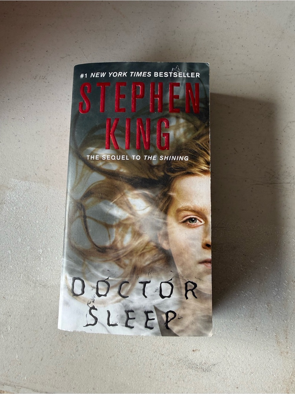 Stephen king book- Doctor sleep